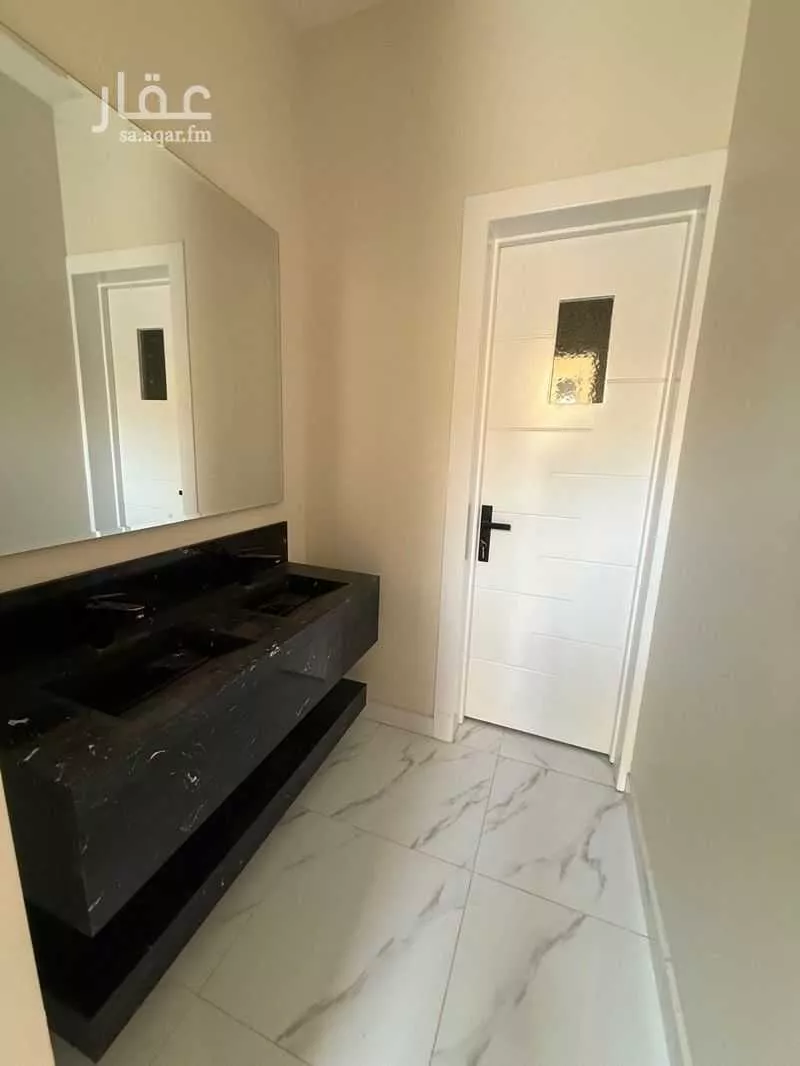 3 bedroom floor in Al Olaya 4