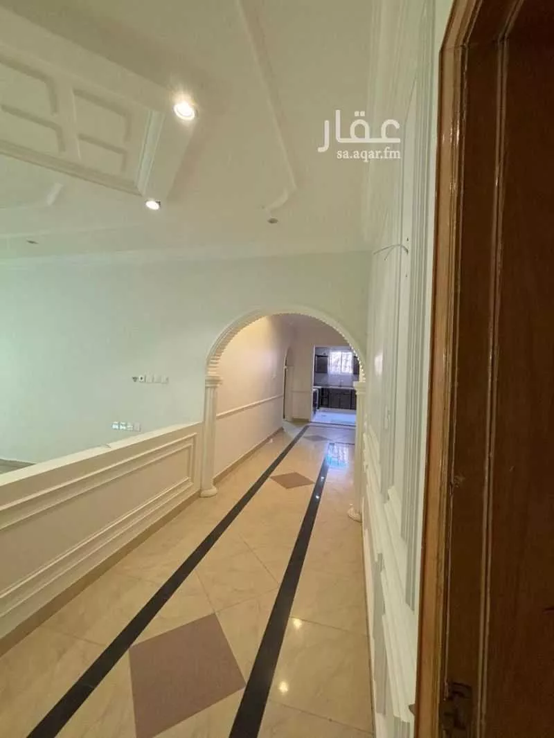 5 bedroom floor in Al Aqiq 2
