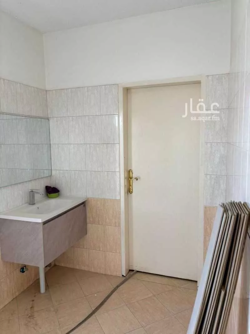 5 bedroom floor in Al Aqiq 9
