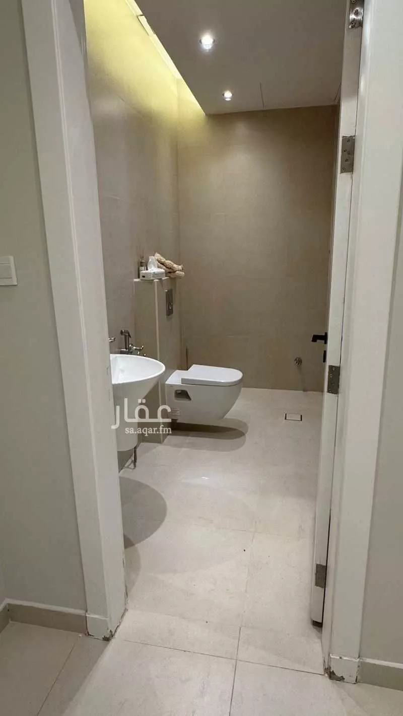 5 bedroom floor in Al Qairawan 9