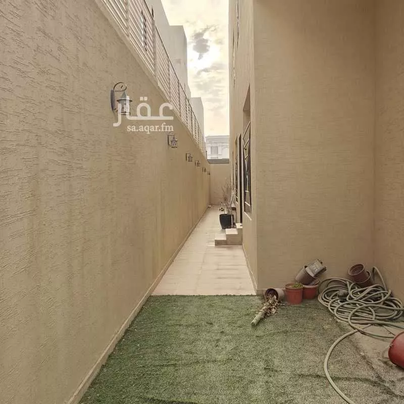 8 bedroom floor in Al Narjis 9