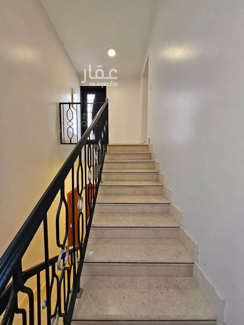 5 bedroom floor in Al Manar 9