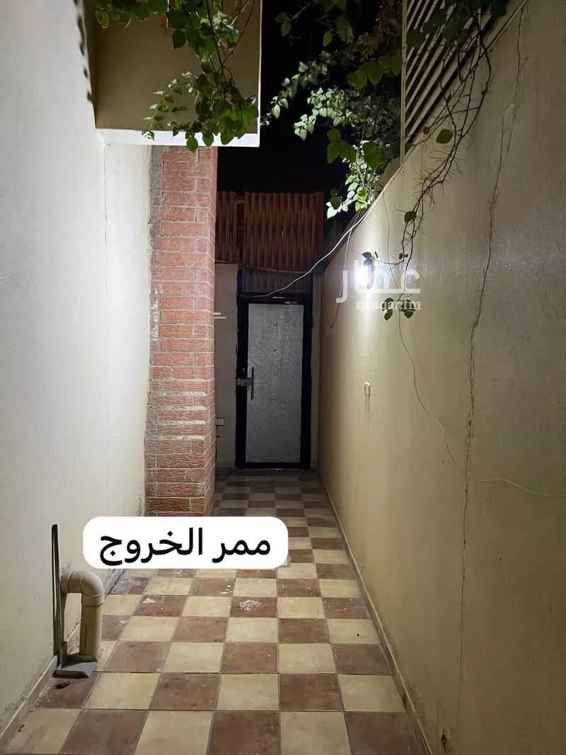 3 bedroom floor in Al Shuhada 18
