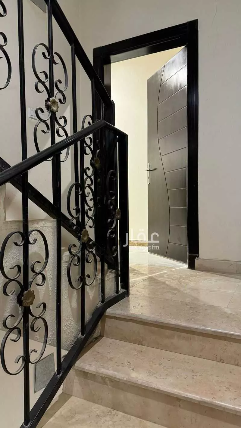 5 bedroom floor in Al Malqa 6
