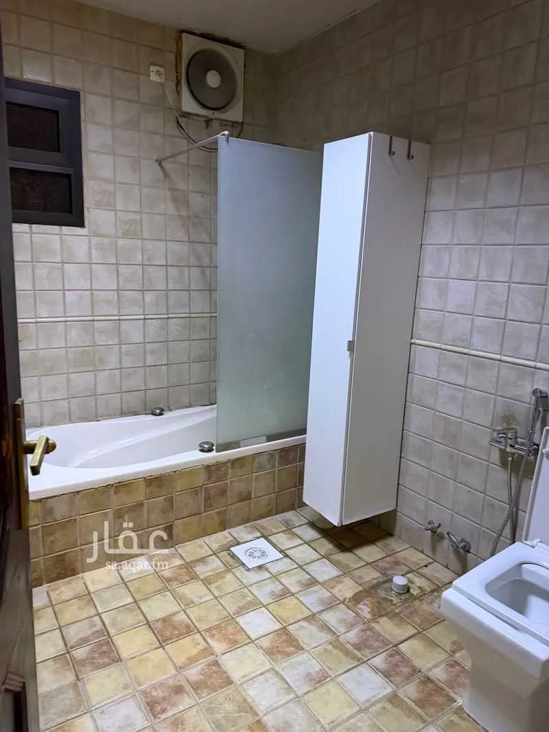 6 bedroom floor in Badr 8