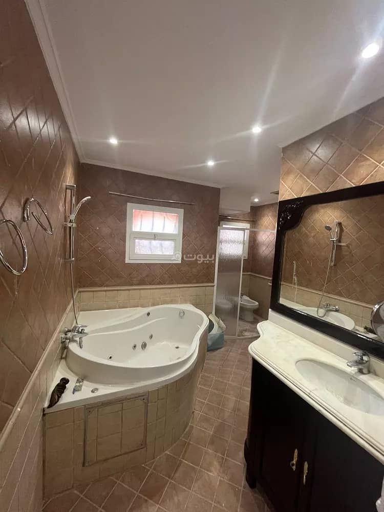 5 bedroom villa in Dhahrat Al Badiah, Riyadh 8