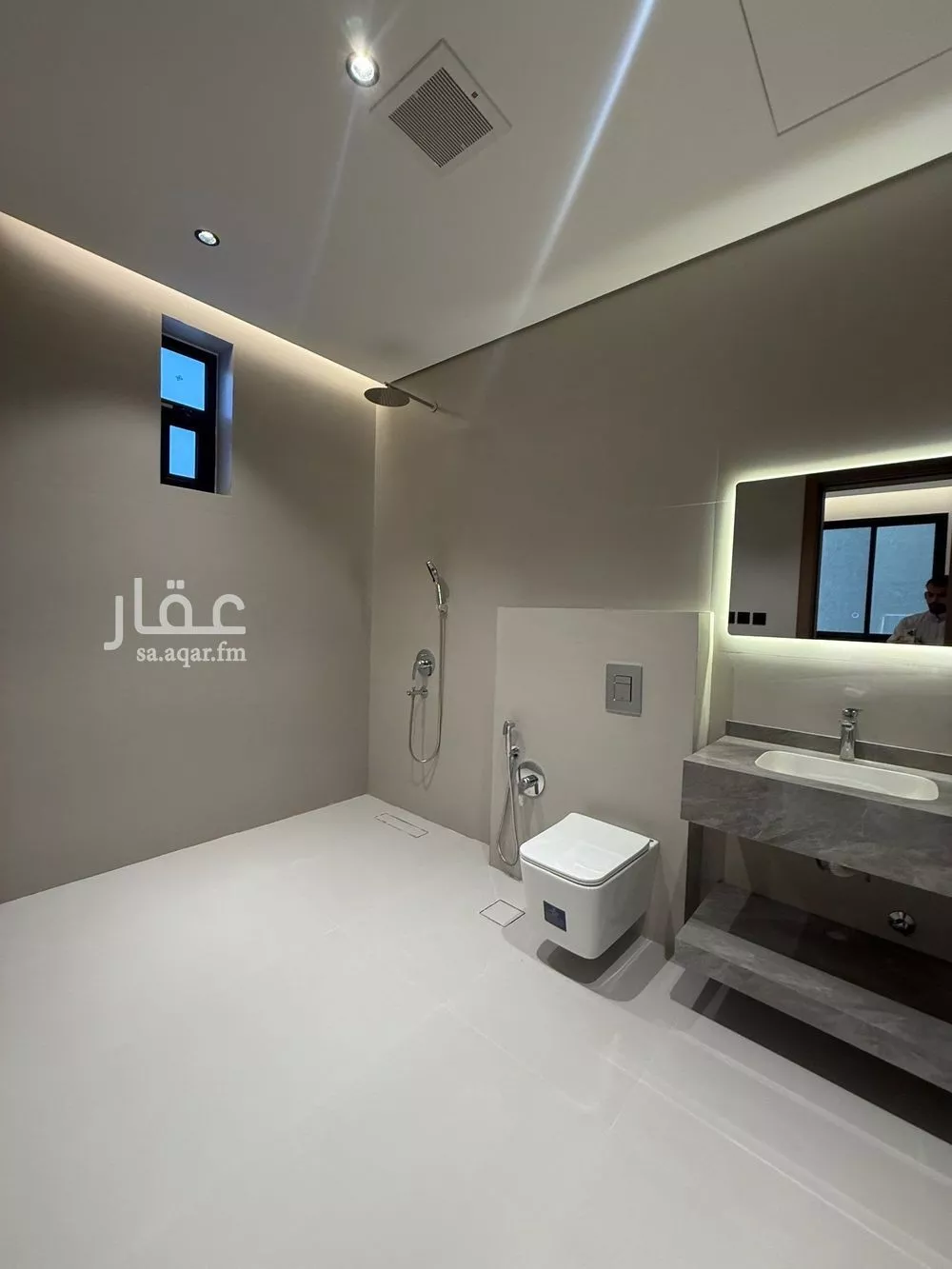 دور 4 غرف في النرجس 7