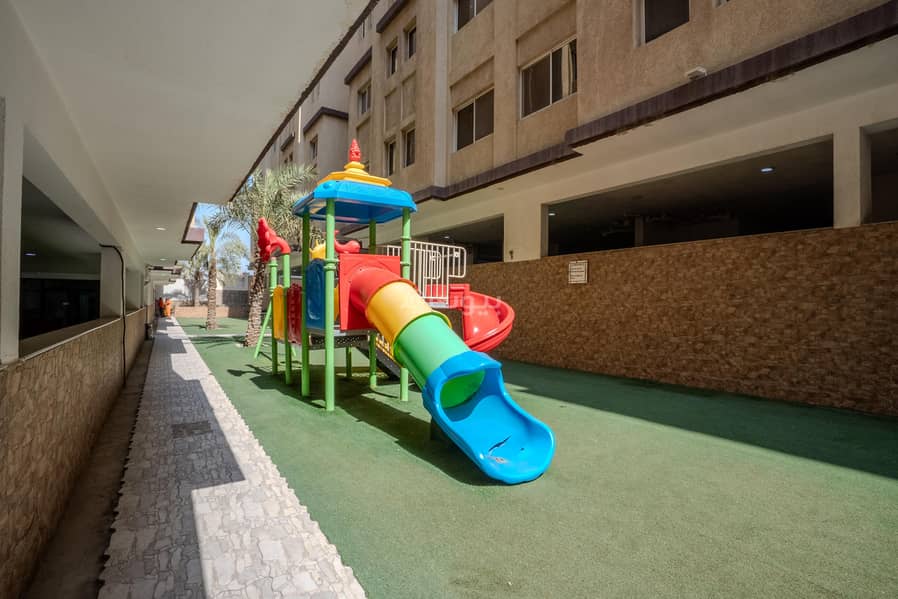 building in Al Muntazah, Eastern Province 5