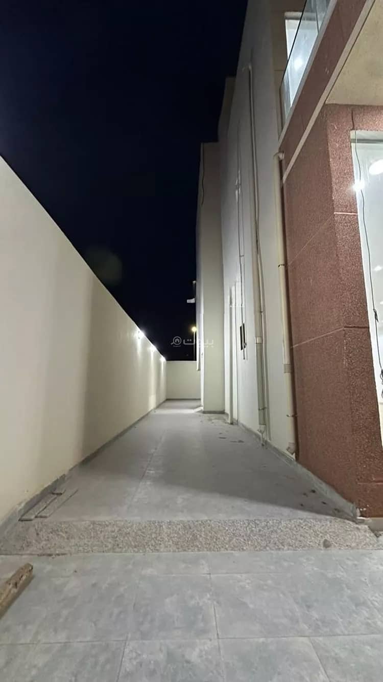 shop in King Fahd, Madinah 9