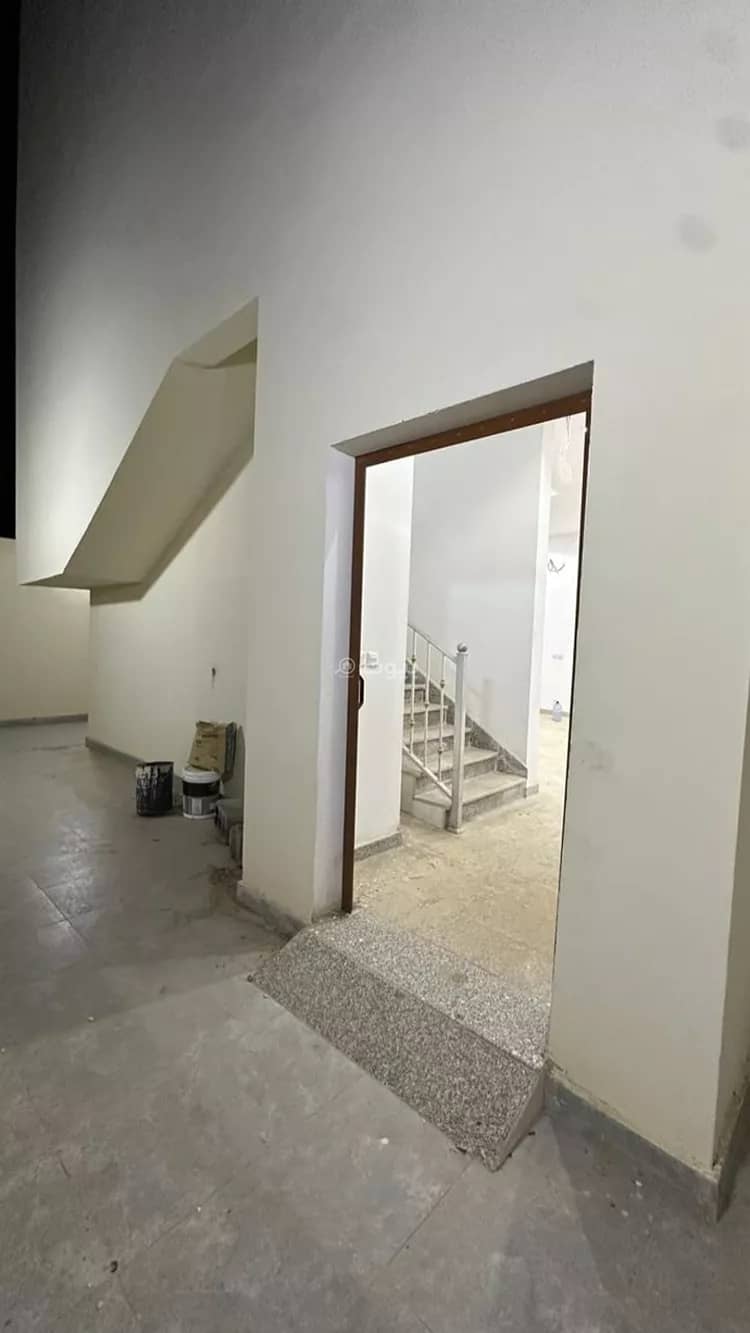 shop in King Fahd, Madinah 10
