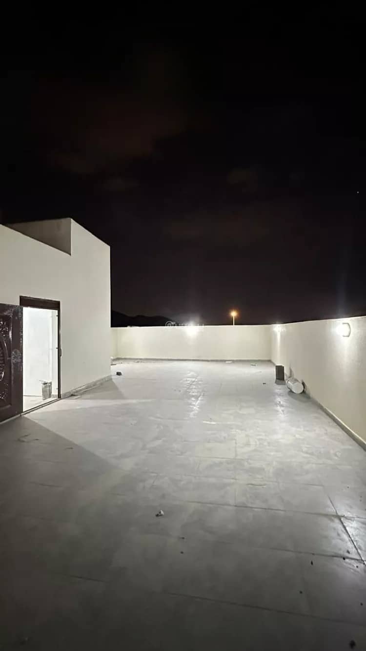 shop in King Fahd, Madinah 15