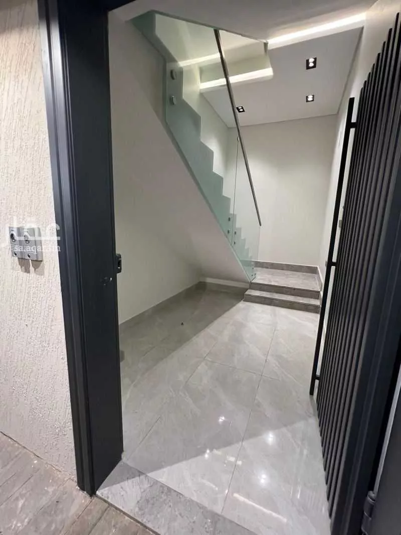 3 bedroom floor in Al Sahafah 3