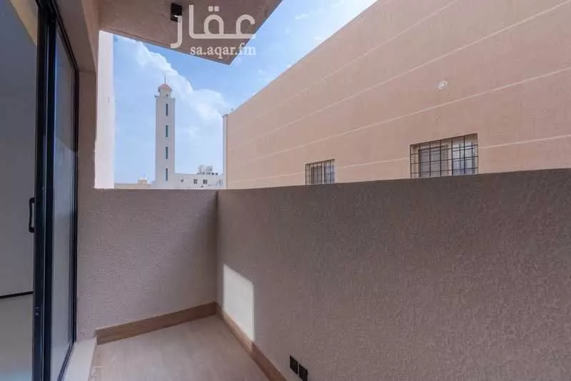 5 bedroom floor in Al Aridh 4