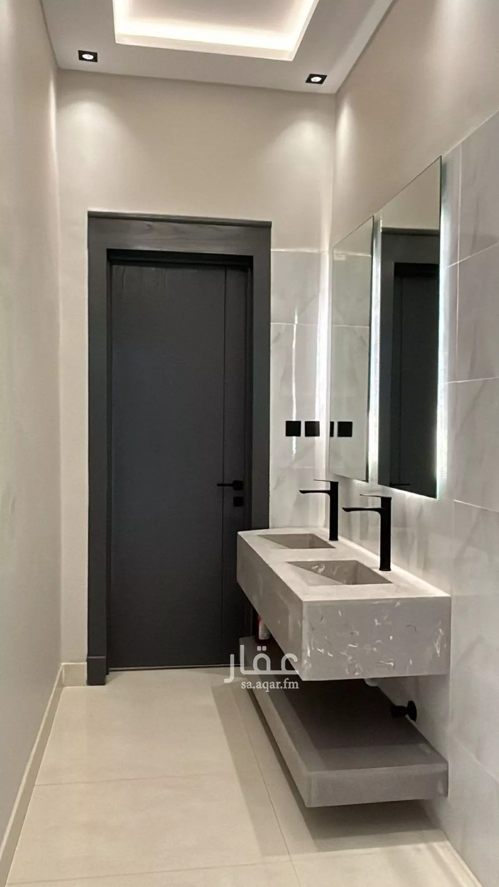 6 bedroom floor in Al Khaleej 2