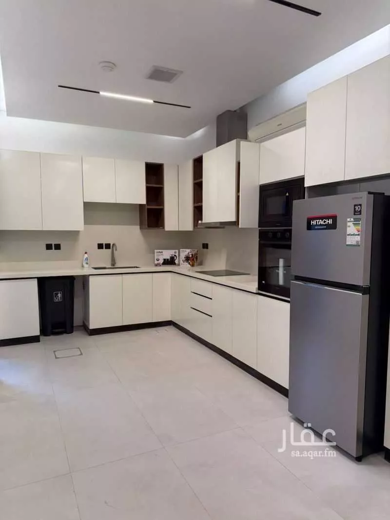 3 bedroom floor in Al Qairawan 8