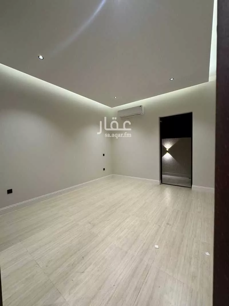 دور 3 غرف في العارض 16
