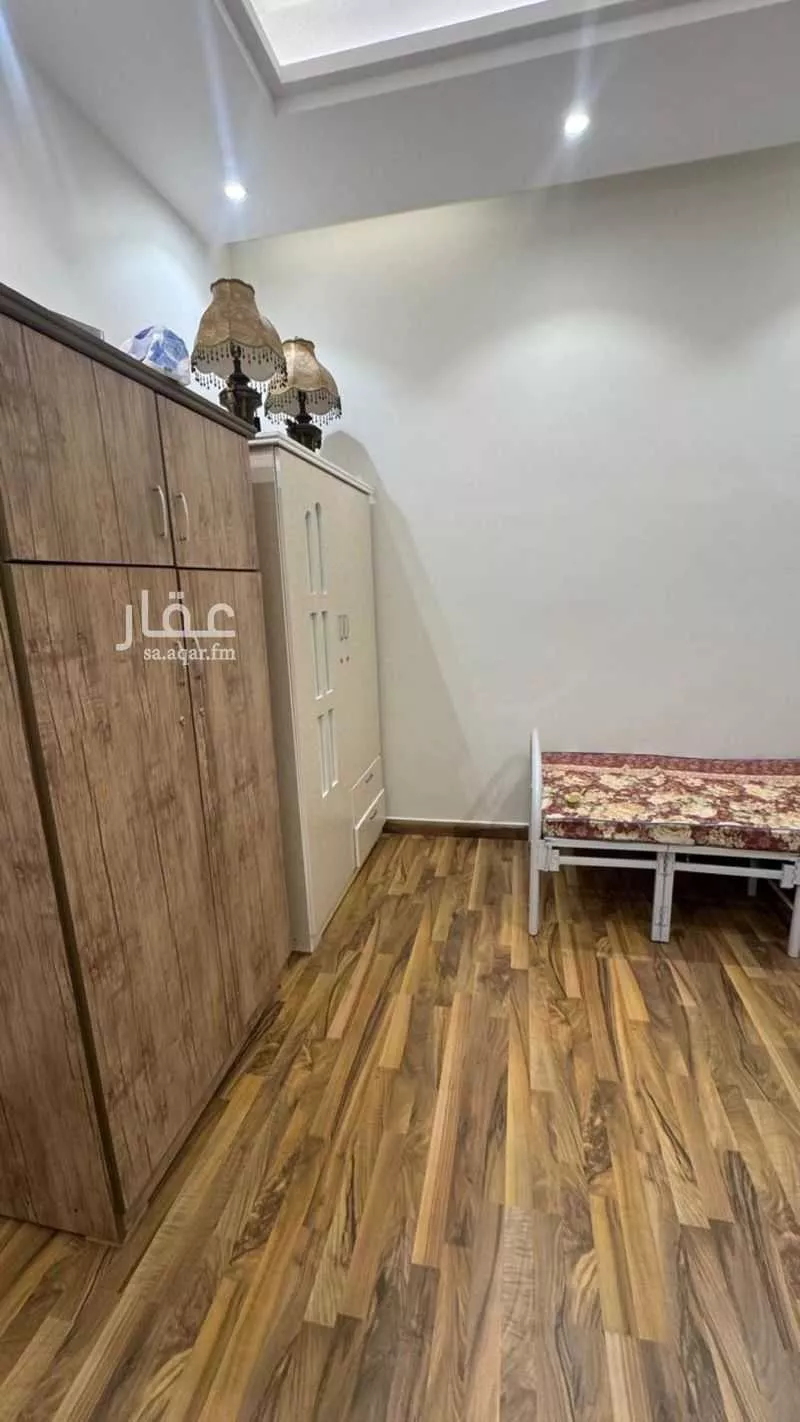4 bedroom floor in Dhahrat Namar 15