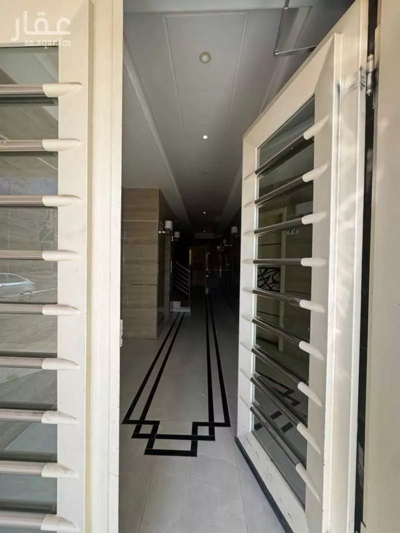 4 bedroom floor in Dhahrat Namar 4