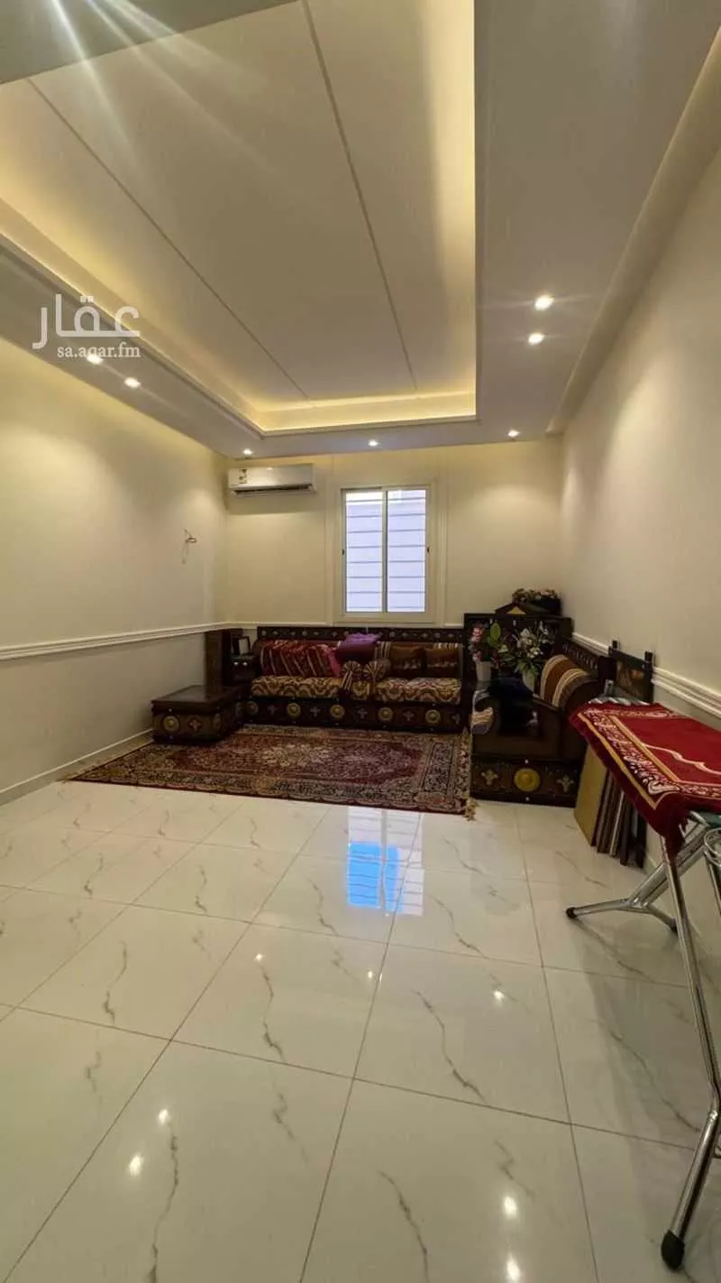 4 bedroom floor in Dhahrat Namar 5