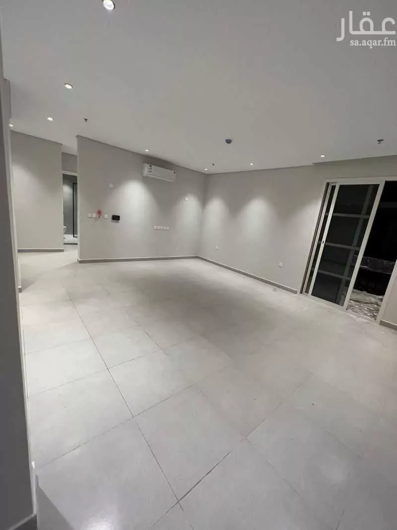 3 bedroom apartment in Al Malqa 6