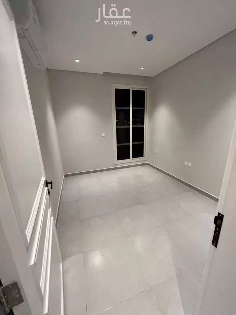 3 bedroom apartment in Al Malqa 7