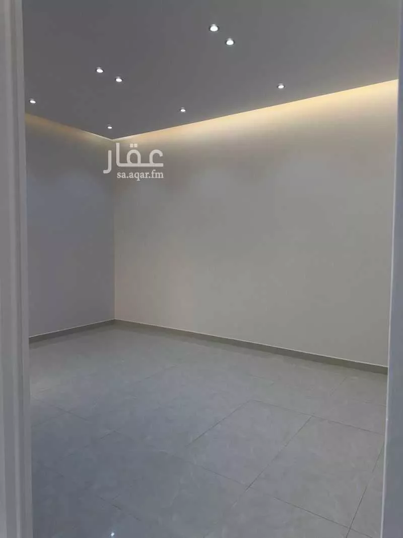6 bedroom floor in Al Janadriyah 3