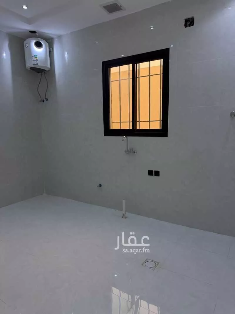 6 bedroom floor in Al Janadriyah 7