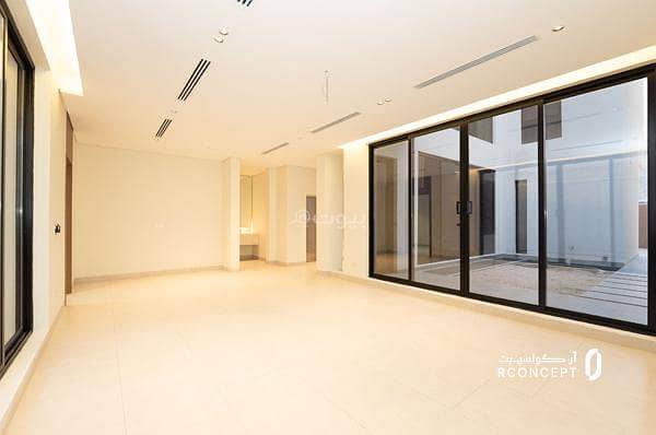 4 bedroom villa in Al Rakah Ash Shamaliyah, Eastern Province 7