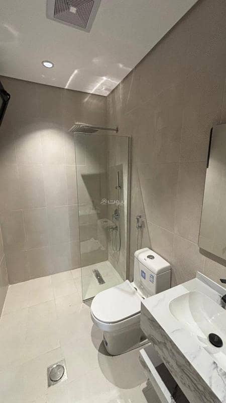 4 bedroom apartment in Al Aziziyah, Madinah 6