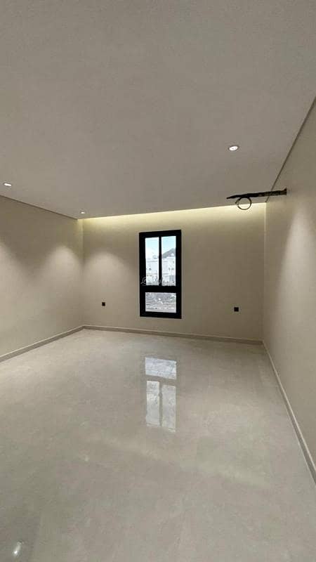 4 bedroom apartment in Al Aziziyah, Madinah 9
