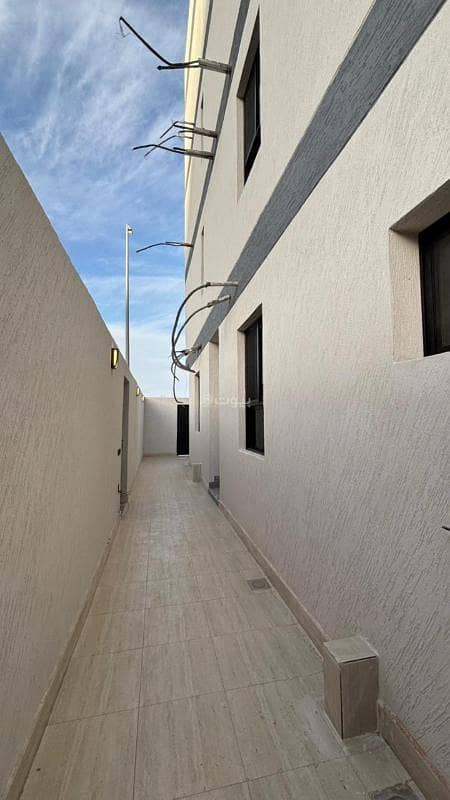 4 bedroom apartment in Al Aziziyah, Madinah 2