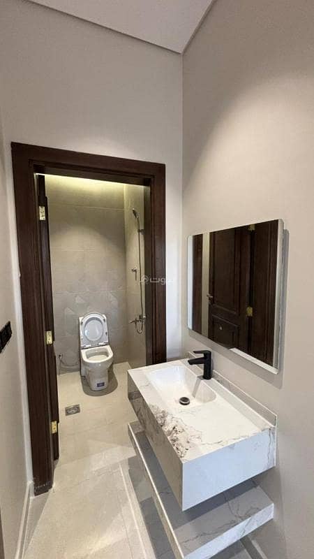 4 bedroom apartment in Al Aziziyah, Madinah 11
