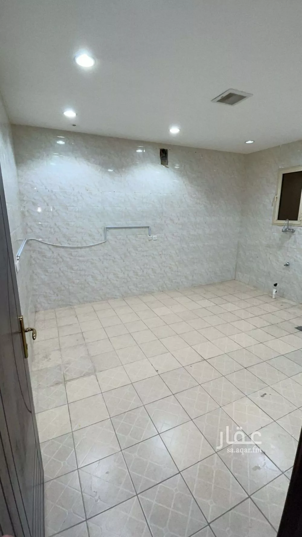 3 bedroom floor in Al Aridh 7