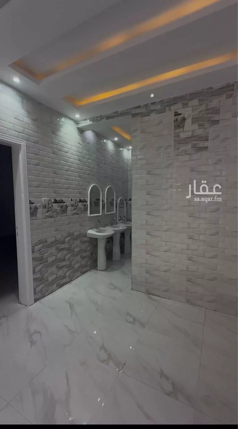 5 bedroom floor in Al Qadisiyah 4