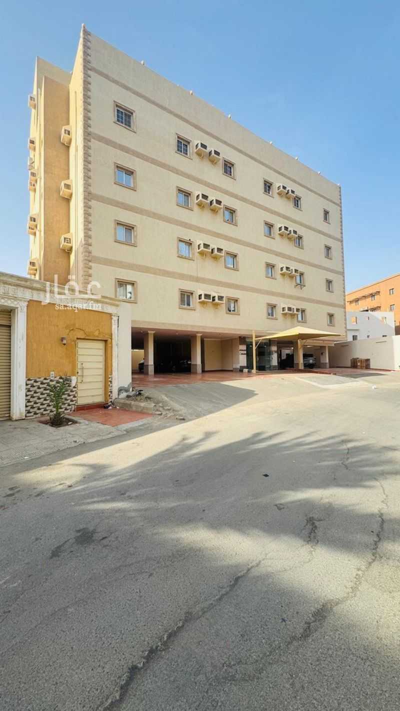 شقة في الريان