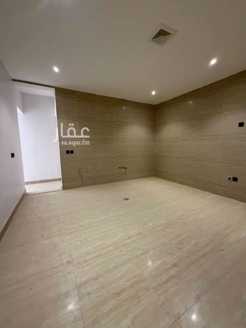 5 bedroom villa in Al Fursan, Eastern Province 18