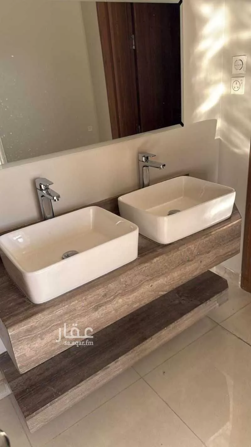 6 bedroom apartment in Al Sawari 9