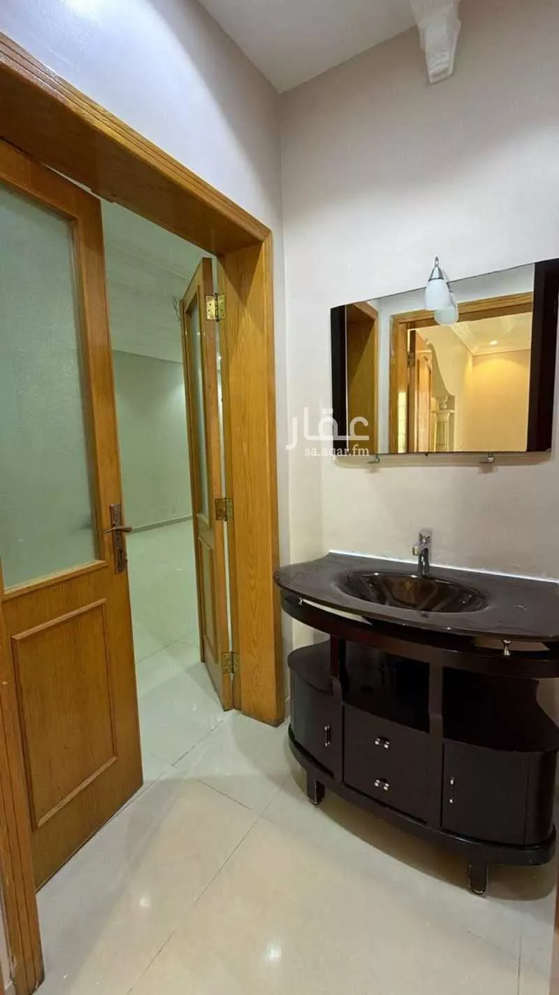 6 bedroom apartment in Al Salamah 12