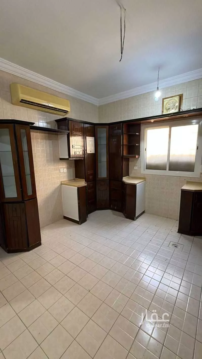 6 bedroom apartment in Al Salamah 3