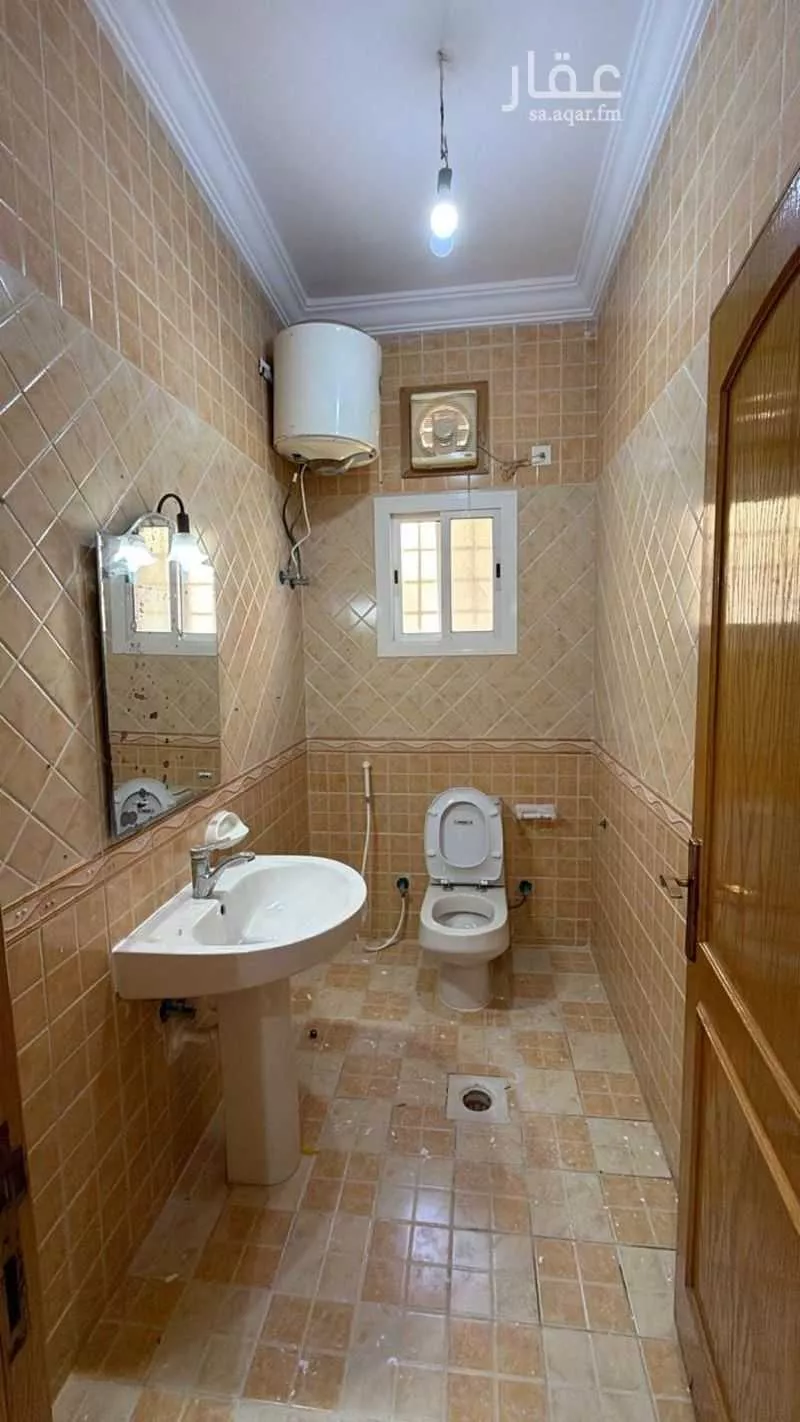 6 bedroom apartment in Al Salamah 9