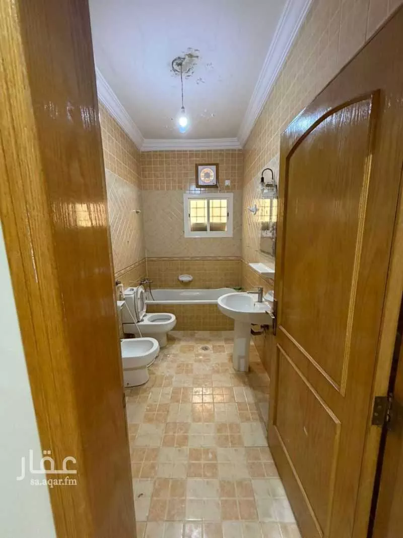 6 bedroom apartment in Al Salamah 10