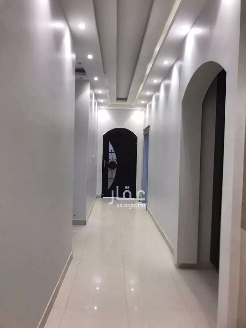 5 bedroom floor in Tuwaiq 11