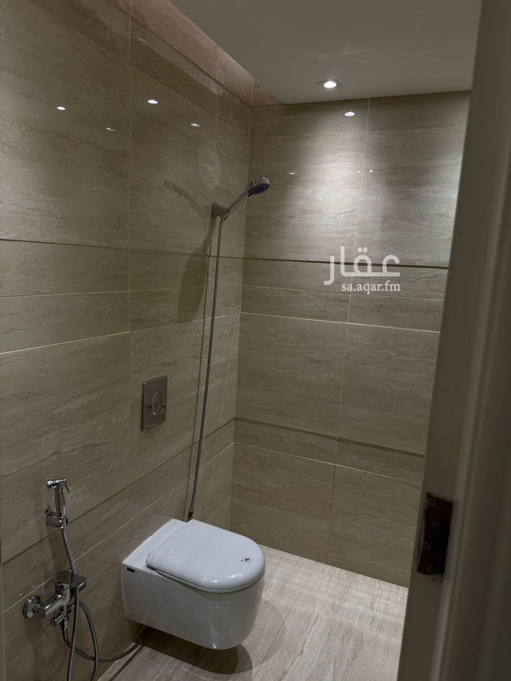 3 bedroom apartment in Al Yasmin 9