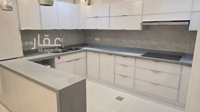 4 bedroom floor in Al Aridh 3