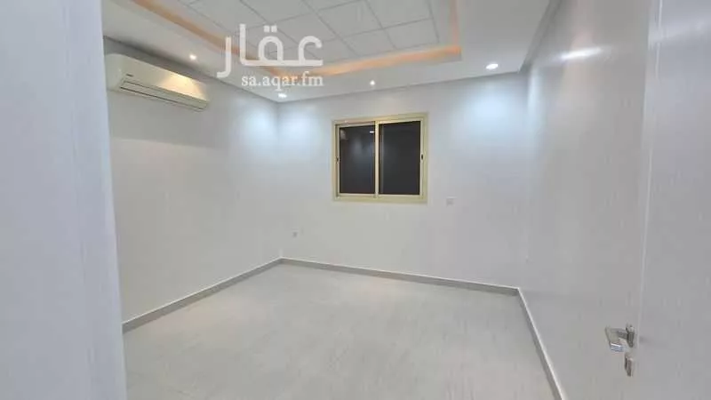 4 bedroom floor in Al Aridh 7