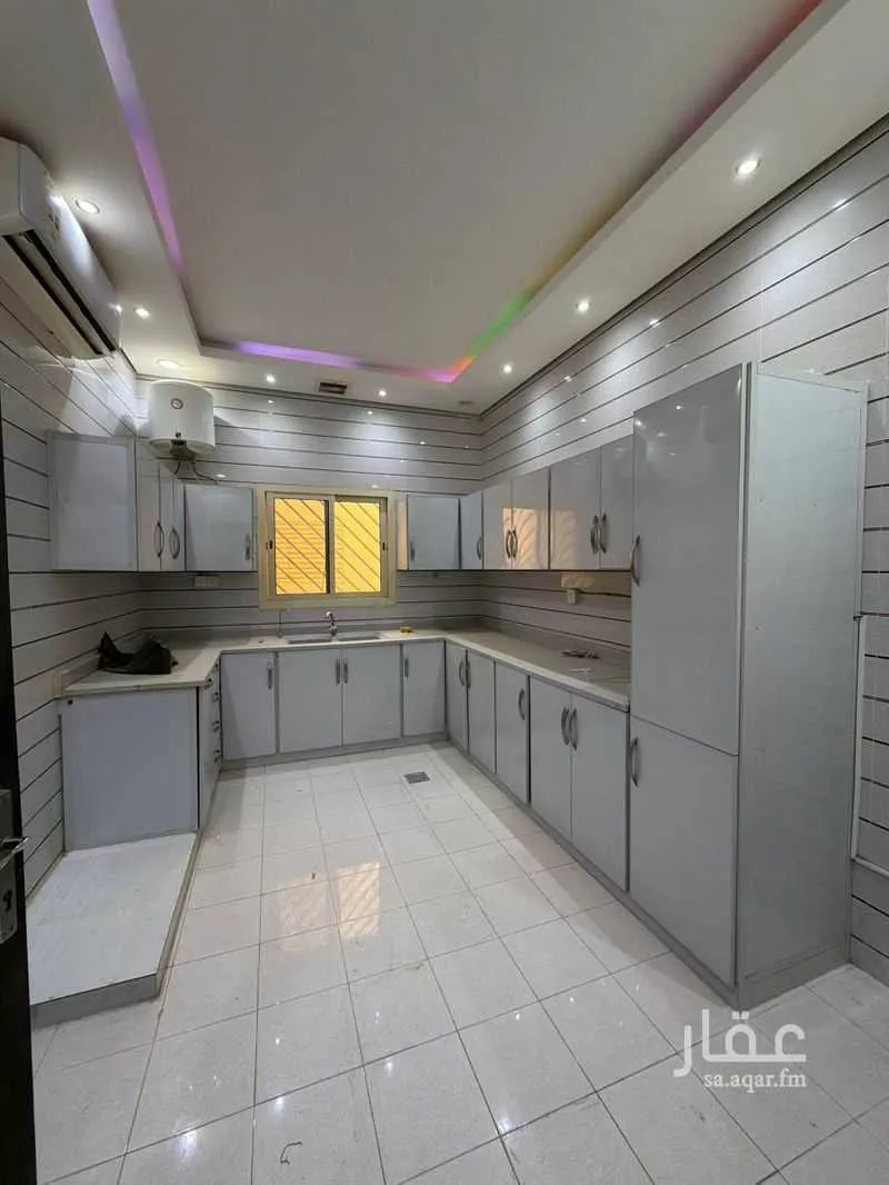 3 bedroom floor in Al Yasmin 6