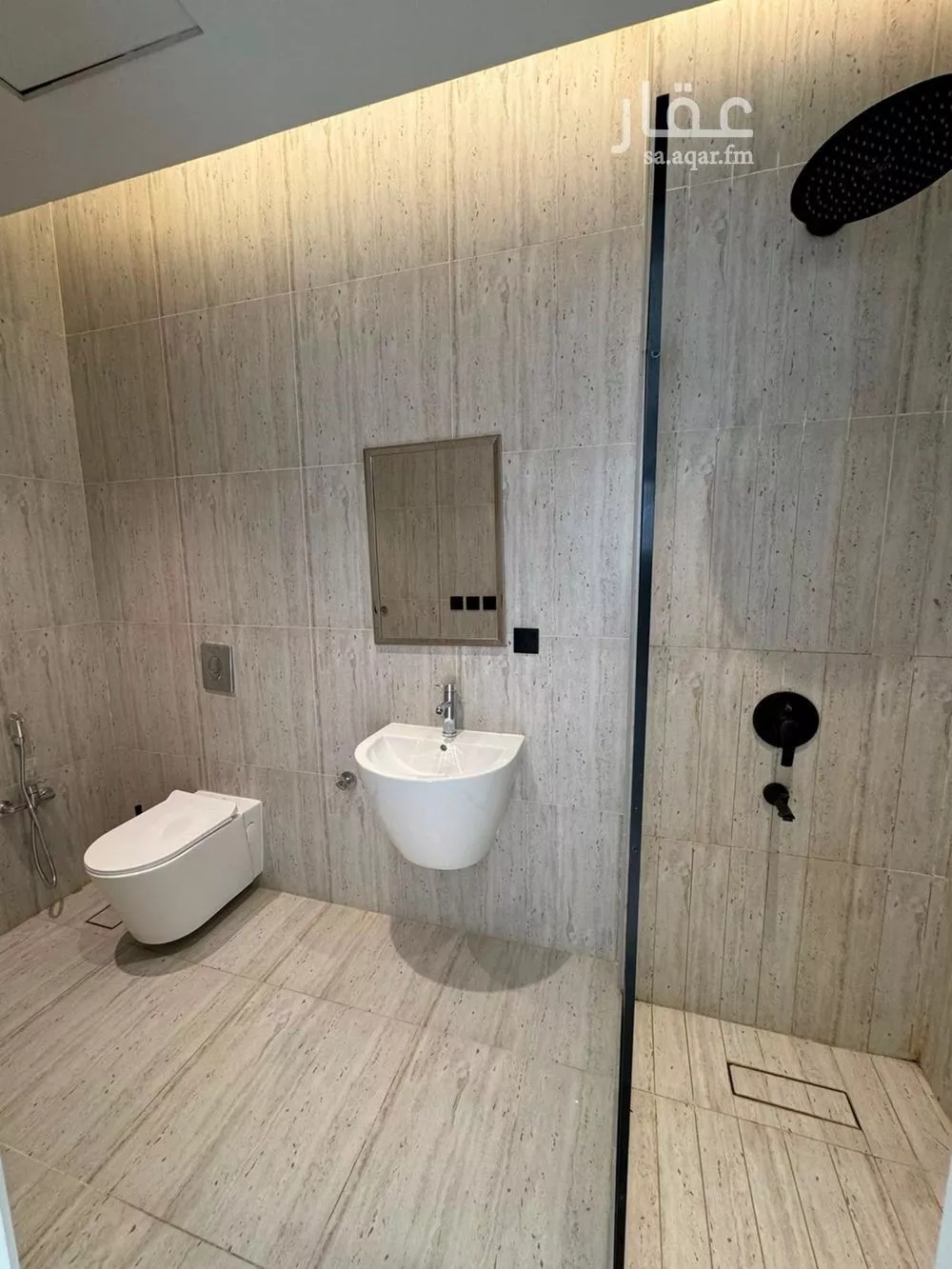 3 bedroom apartment in King Abdul Aziz, Riyadh 16