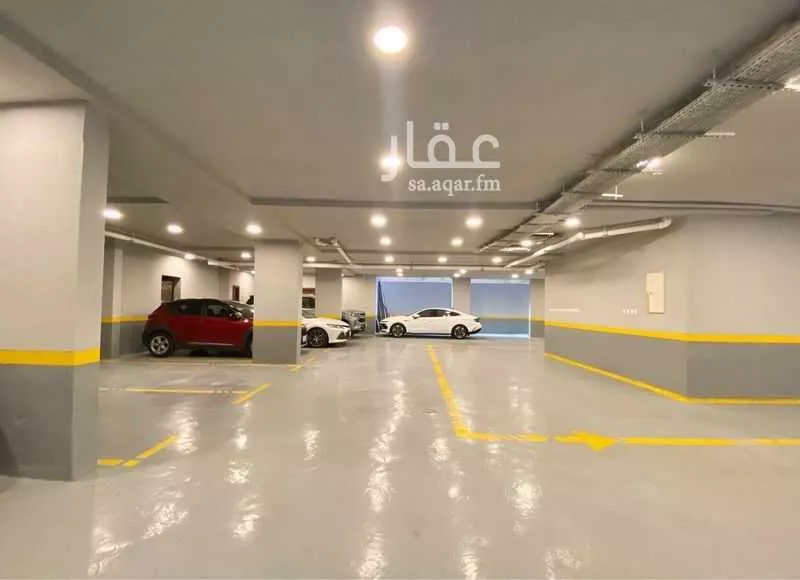 4 bedroom apartment in Al Salamah 16