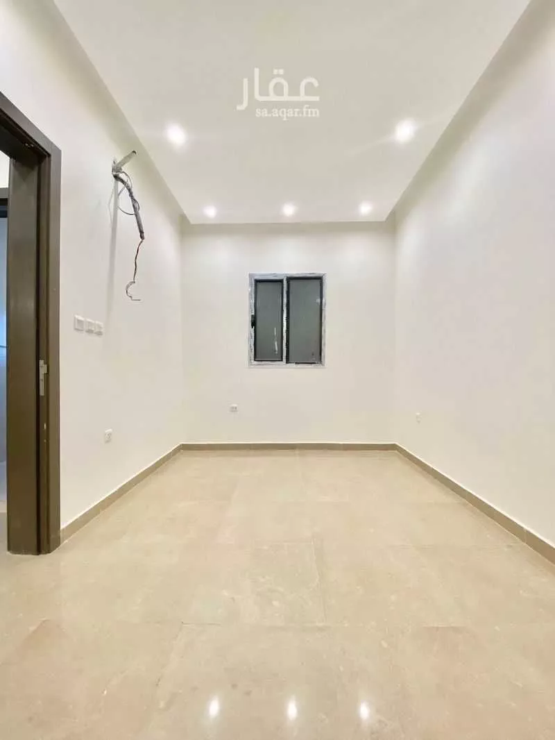 4 bedroom apartment in Al Salamah 8