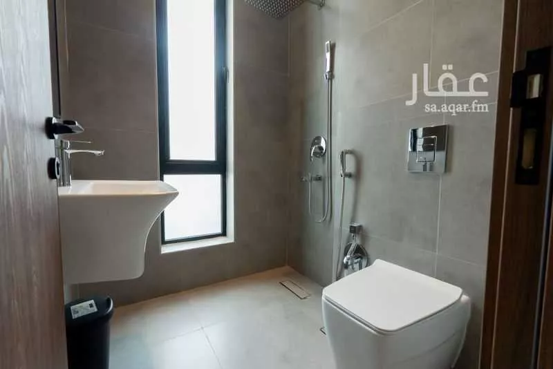 4 bedroom apartment in Al Qairawan 10